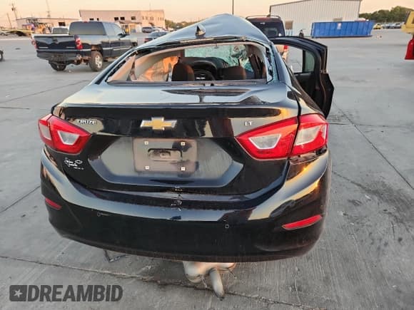 ✅ 2019 Chevrolet Cruze LT • VIN: 1G1BE5SM2K7110459 • Lot: 82544615. Listed on Copart with Not provided. Free auction sales archive from the USA and detailed vehicle history report at DreamBid. Image 6.