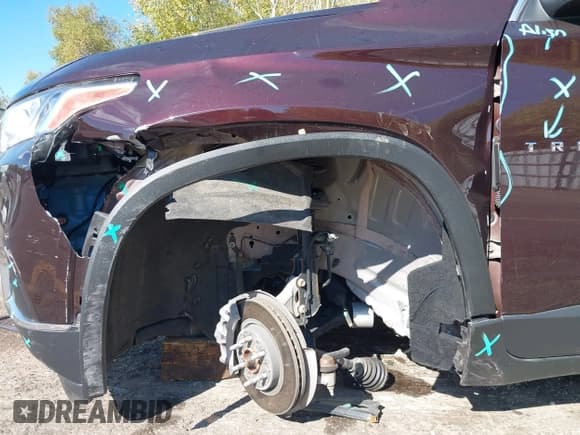 ✅ 2021 Chevrolet Traverse LT Cloth • VIN: 1GNEVGKW3MJ261227 • Lot: 43453989. Wystawiony na IAAI z przebiegiem 52 787 mil. Bezpłatny archiwum sprzedaży aukcyjnych z USA i szczegółowy raport historii pojazdu na DreamBid. Zdjęcie 19.