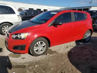 2012 Chevrolet Sonic LT z VIN 1G1JD6SB3C4187122, wystawiony jako Copart lot #80737724 z przebiegiem 113 104 mil mil oraz Czysty tytuł • Clean title. Historia ofert i sprzedaży dostępna na DreamBid. Obrazek 1.