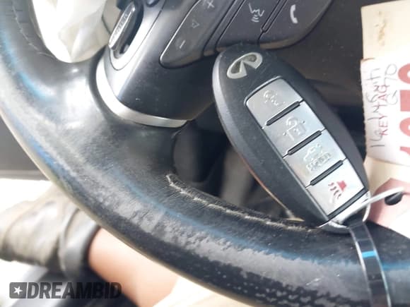 ✅ 2016 Infiniti Q70 • VIN: JN1BY1AR3GM270723 • Lot: 40029163. Wystawiony na IAAI z przebiegiem 80 411 mil. Bezpłatny archiwum sprzedaży aukcyjnych z USA i szczegółowy raport historii pojazdu na DreamBid. Zdjęcie 11.