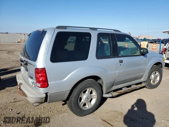 ✅ 2001 Ford Explorer Sport • VIN: 1FMYU70E61UC77625 • Lot: 78197854. Wystawiony na Copart z przebiegiem 210 044 mil. Bezpłatny archiwum sprzedaży aukcyjnych z USA i szczegółowy raport historii pojazdu na DreamBid. Zdjęcie 3.