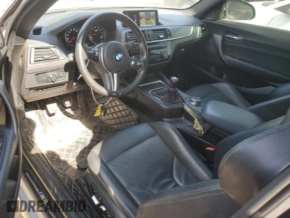 ✅ 2020 BMW M2 Competition • VIN: WBS2U7C03L7F89229 • Lot: 56674515. Wystawiony na Copart z przebiegiem 50 206 mil. Bezpłatny archiwum sprzedaży aukcyjnych z USA i szczegółowy raport historii pojazdu na DreamBid. Zdjęcie 8.