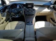 ✅ 2019 Mercedes-Benz GLC 300 • VIN: WDC0G4KB0KV193204 • Лот: 80033965. Опубликован ранее на Copart с пробегом 72 916 миль. Бесплатный доступ к архиву аукционных продаж из США и подробный отчёт об истории автомобиля на DreamBid. Изображение 8.