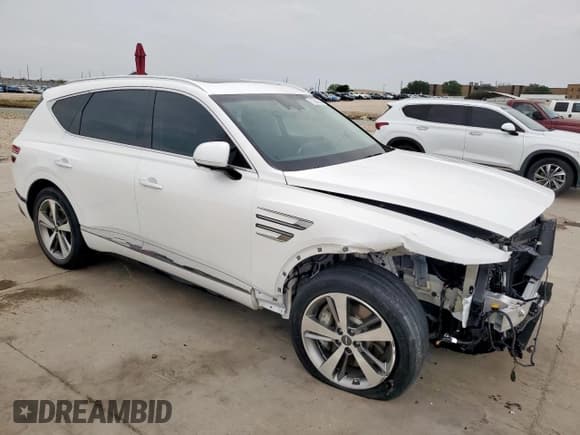 ✅ 2022 Genesis GV80 • VIN: KMUHCESC0NU077852 • Lot: 53246045. Listed on Copart with 27,400 mi. Free auction sales archive from the USA and detailed vehicle history report at DreamBid. Image 4.