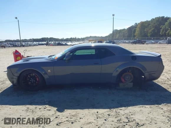 ✅ 2019 Dodge Challenger R/T Scat Pack • VIN: 2C3CDZFJ5KH595047 • Lot: 43402791. Wystawiony na IAAI z przebiegiem 37 215 mil. Bezpłatny archiwum sprzedaży aukcyjnych z USA i szczegółowy raport historii pojazdu na DreamBid. Zdjęcie 15.