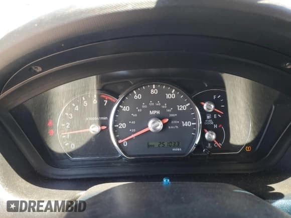 ✅ 2006 Mitsubishi Galant ES • VIN: 4A3AB36F16E019578 • Lot: 61070685. Wystawiony na Copart z przebiegiem 251 033 mil. Bezpłatny archiwum sprzedaży aukcyjnych z USA i szczegółowy raport historii pojazdu na DreamBid. Zdjęcie 9.