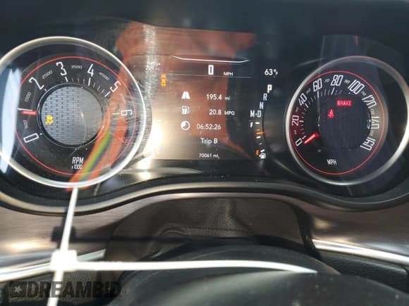 ✅ 2018 Dodge Challenger SXT • VIN: 2C3CDZAG8JH286831 • Lot: 82729275. Listed on Copart with 70,061 mi. Free auction sales archive from the USA and detailed vehicle history report at DreamBid. Image 9.