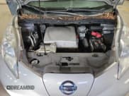 ✅ 2016 Nissan LEAF S • VIN: 1N4BZ0CP5GC305922 • Lot: 90643755. Wystawiony na Copart z przebiegiem 68 001 mil. Bezpłatny archiwum sprzedaży aukcyjnych z USA i szczegółowy raport historii pojazdu na DreamBid. Zdjęcie 12.