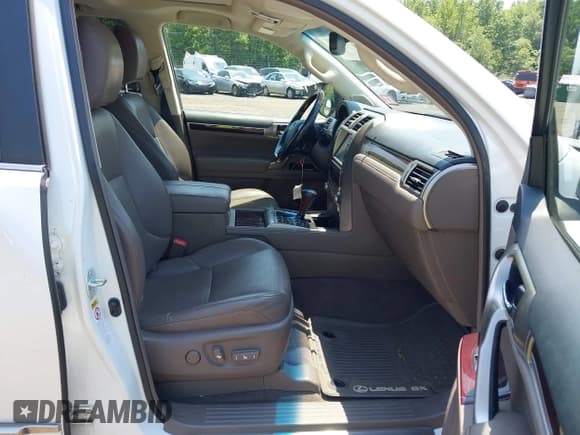 ✅ 2017 Lexus GX 460 • VIN: JTJJM7FX6H5149577 • Lot: 42487403. Listed on IAAI with 116,976 mi. Free auction sales archive from the USA and detailed vehicle history report at DreamBid. Image 5.