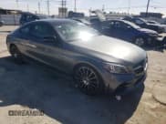 ✅ 2022 Mercedes-Benz C 300 • VIN: W1KWJ8DB7NG113854 • Lot: 47461385. Wystawiony na Copart z przebiegiem 45 141 mil. Bezpłatny archiwum sprzedaży aukcyjnych z USA i szczegółowy raport historii pojazdu na DreamBid. Zdjęcie 4.