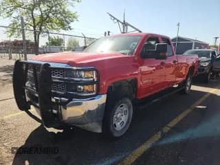 ✅ 2019 Chevrolet Silverado 2500HD Work Truck • VIN: 2GC2KREG4K1179339 • Lot: 42369743. Wystawiony na IAAI z przebiegiem 107 185 mil. Bezpłatny archiwum sprzedaży aukcyjnych z USA i szczegółowy raport historii pojazdu na DreamBid. Zdjęcie 1.