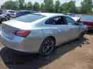 2021 Chevrolet Malibu LT z VIN 1G1ZD5ST4MF062111, wystawiony jako IAAI lot #42914332 z przebiegiem Nie podano mil oraz . Historia ofert i sprzedaży dostępna na DreamBid. Obrazek 4.