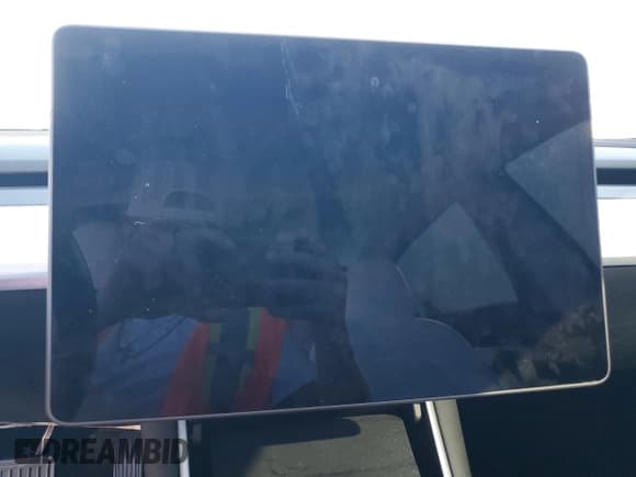 ✅ 2020 Tesla Model 3 Standard Range Plus • VIN: 5YJ3E1EA4LF746138 • Лот: 85340535. Опубликован ранее на Copart с пробегом Не указан. Бесплатный доступ к архиву аукционных продаж из США и подробный отчёт об истории автомобиля на DreamBid. Изображение 9.