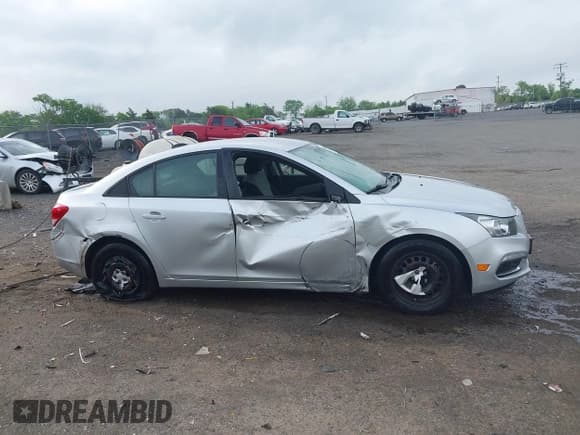 ✅ 2016 Chevrolet Cruze LS • VIN: 1G1PB5SH0G7204753 • Lot: 42186300. Listed on IAAI with 132,006 mi. Free auction sales archive from the USA and detailed vehicle history report at DreamBid. Image 13.