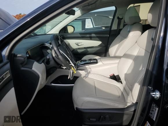 ✅ 2024 Hyundai Tucson Limited • VIN: KM8JFDD21RU159052 • Lot: 77887924. Wystawiony na Copart z przebiegiem 15 722 mil. Bezpłatny archiwum sprzedaży aukcyjnych z USA i szczegółowy raport historii pojazdu na DreamBid. Zdjęcie 7.