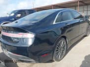 ✅ 2016 Lincoln MKZ • VIN: 3LN6L2G93GR621563 • Lot: 42435458. Wystawiony na IAAI z przebiegiem 138 043 mil. Bezpłatny archiwum sprzedaży aukcyjnych z USA i szczegółowy raport historii pojazdu na DreamBid. Zdjęcie 4.