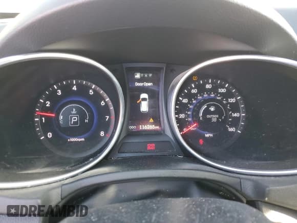 ✅ 2015 Hyundai Santa Fe Limited • VIN: 5XYZUDLA6FG278797 • Lot: 39714313. Listed on Copart with 116,265 mi. Free auction sales archive from the USA and detailed vehicle history report at DreamBid. Image 9.