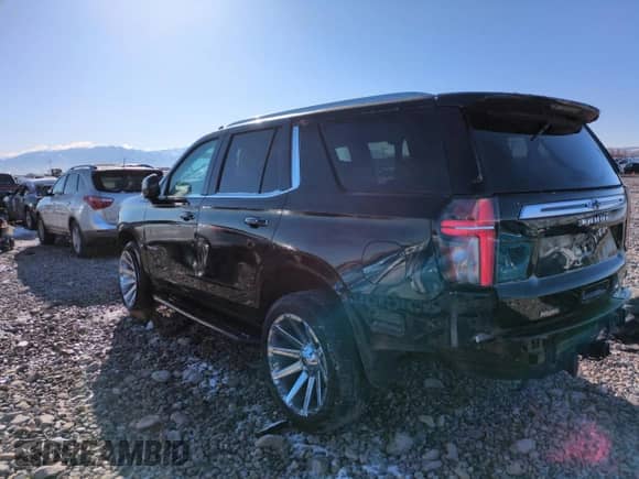 2024 Chevrolet Tahoe High Country с VIN 1GNSKTKT7RR106229, выставлен на аукционе Copart как лот 49315525 с пробегом 29 668 миль миль и Списание • Salvage title. История ставок и продаж доступна на DreamBid. Изображение 2.