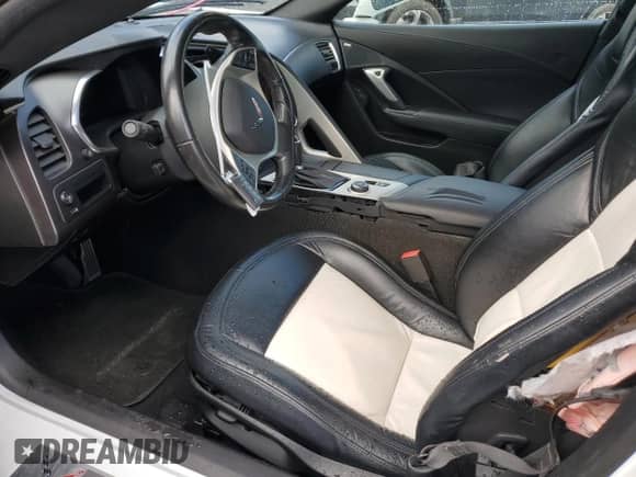 2018 Chevrolet Corvette 1LT z VIN 1G1YB2D71J5103523, wystawiony jako Copart lot #89469425 z przebiegiem 25 435 mil mil oraz Szkoda całkowita • Salvage title. Historia ofert i sprzedaży dostępna na DreamBid. Obrazek 7.