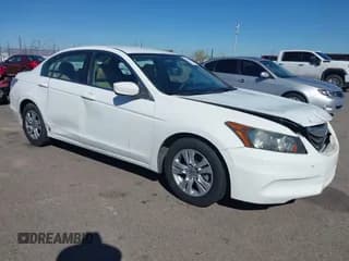 ✅ 2011 Honda Accord SE • VIN: 1HGCP2F67BA011060 • Lot: 43337410. Wystawiony na IAAI z przebiegiem 123 955 mil. Bezpłatny archiwum sprzedaży aukcyjnych z USA i szczegółowy raport historii pojazdu na DreamBid. Zdjęcie 1.