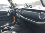 ✅ 2021 Jeep Wrangler Unlimited Sahara • VIN: 1C4HJXEG4MW624532 • Lot: 41783382. Wystawiony na IAAI z przebiegiem 81 116 mil. Bezpłatny archiwum sprzedaży aukcyjnych z USA i szczegółowy raport historii pojazdu na DreamBid. Zdjęcie 5.