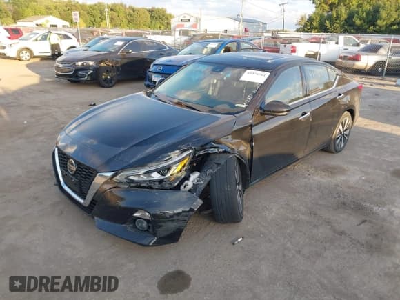 ✅ 2020 Nissan Altima SL • VIN: 1N4BL4EV8LC132590 • Лот: 43370761. Опубликован ранее на IAAI с пробегом 94 078 миль. Бесплатный доступ к архиву аукционных продаж из США и подробный отчёт об истории автомобиля на DreamBid. Изображение 17.