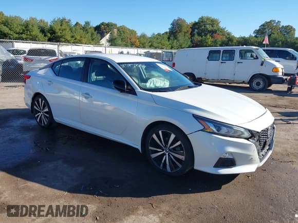 ✅ 2020 Nissan Altima SR • VIN: 1N4BL4CV2LC114752 • Лот: 43458401. Опубликован ранее на IAAI с пробегом 193 551 миль. Бесплатный доступ к архиву аукционных продаж из США и подробный отчёт об истории автомобиля на DreamBid. Изображение 1.