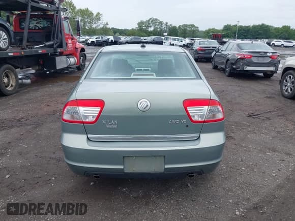 ✅ 2008 Mercury Milan Premier • VIN: 3MEHM02108R663219 • Lot: 43024563. Listed on IAAI with 51,903 mi. Free auction sales archive from the USA and detailed vehicle history report at DreamBid. Image 16.