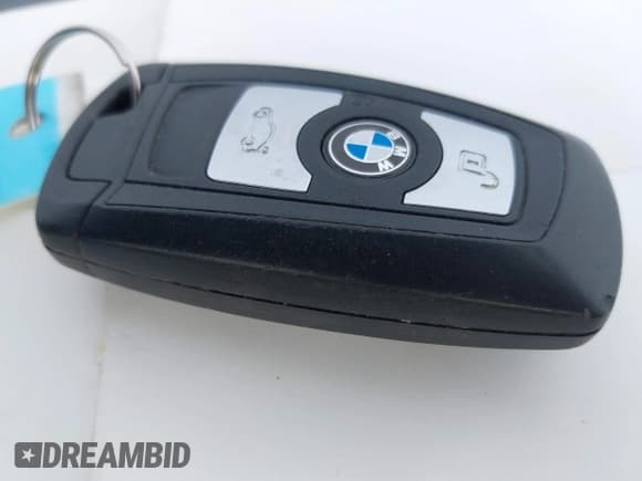 ✅ 2015 BMW 3 Series 328i xDrive • VIN: WBA3B3C51FF547314 • Lot: 41698904. Listed on IAAI with Not provided. Free auction sales archive from the USA and detailed vehicle history report at DreamBid. Image 11.