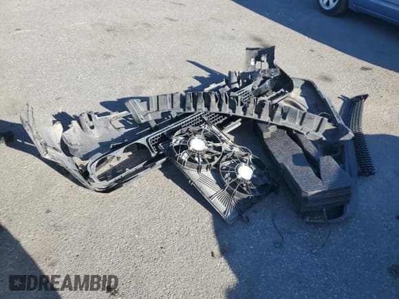 ✅ 2011 Dodge Challenger • VIN: 2B3CJ4DG5BH571394 • Lot: 44210305. Wystawiony na Copart z przebiegiem 138 688 mil. Bezpłatny archiwum sprzedaży aukcyjnych z USA i szczegółowy raport historii pojazdu na DreamBid. Zdjęcie 12.