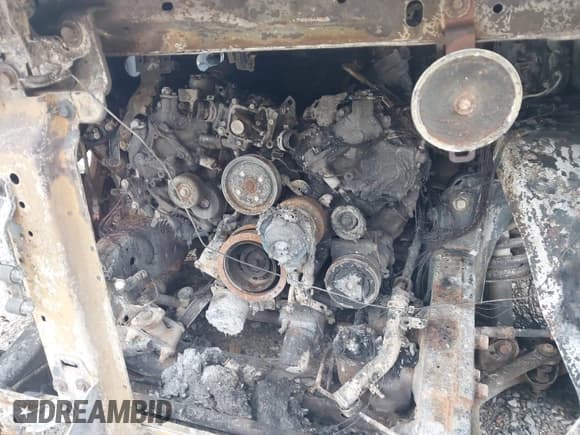 ✅ 2017 Nissan NV SL • VIN: 5BZAF0AAXHN853028 • Lot: 43692321. Wystawiony na IAAI z przebiegiem 154 000 mil. Bezpłatny archiwum sprzedaży aukcyjnych z USA i szczegółowy raport historii pojazdu na DreamBid. Zdjęcie 10.