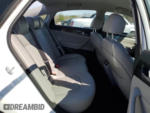 ✅ 2019 Hyundai Sonata Limited • VIN: KMHE54L2XKA093579 • Лот: 50220575. Опубликован ранее на Copart с пробегом 54 554 миль. Бесплатный доступ к архиву аукционных продаж из США и подробный отчёт об истории автомобиля на DreamBid. Изображение 10.