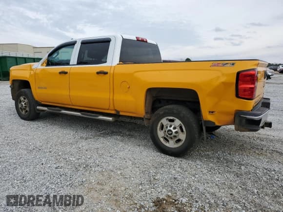 ✅ 2018 Chevrolet Silverado 2500HD LT • VIN: 1GC1KVEG0JF156233 • Lot: 42745605. Wystawiony na Copart z przebiegiem 249 206 mil. Bezpłatny archiwum sprzedaży aukcyjnych z USA i szczegółowy raport historii pojazdu na DreamBid. Zdjęcie 2.