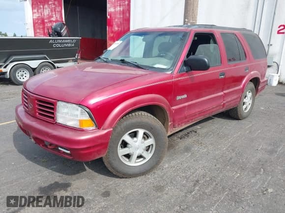 ✅ 2000 Oldsmobile Bravada • VIN: 1GHDT13W2Y2332014 • Lot: 42883698. Wystawiony na IAAI z przebiegiem 158 804 mil. Bezpłatny archiwum sprzedaży aukcyjnych z USA i szczegółowy raport historii pojazdu na DreamBid. Zdjęcie 2.