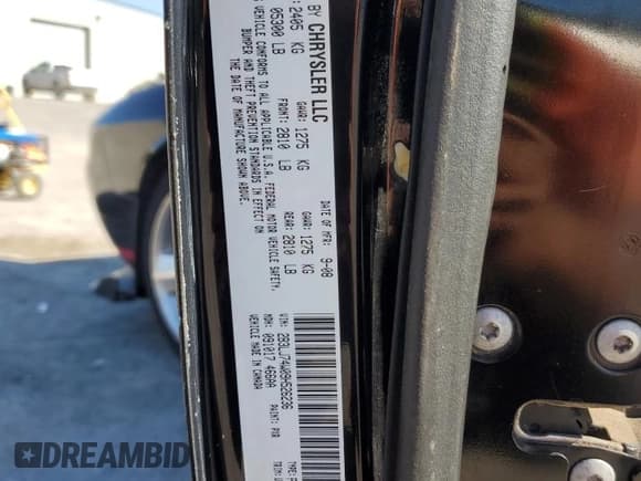 ✅ 2009 Dodge Challenger SRT-8 • VIN: 2B3LJ74W09H526236 • Lot: 73021324. Wystawiony na Copart z przebiegiem 204 247 mil. Bezpłatny archiwum sprzedaży aukcyjnych z USA i szczegółowy raport historii pojazdu na DreamBid. Zdjęcie 14.