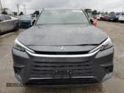 ✅ 2024 Lexus TX 350 Premium • VIN: 5TDAAAA67RS005443 • Lot: 92749345. Wystawiony na Copart z przebiegiem 28 909 mil. Bezpłatny archiwum sprzedaży aukcyjnych z USA i szczegółowy raport historii pojazdu na DreamBid. Zdjęcie 5.