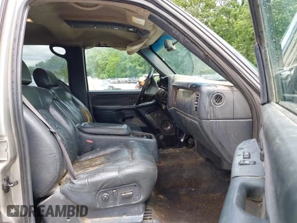 ✅ 2002 GMC Sierra 2500HD SLE • VIN: 1GTHK23U52F245951 • Лот: 42308897. Опубликован ранее на IAAI с пробегом 374 050 миль. Бесплатный доступ к архиву аукционных продаж из США и подробный отчёт об истории автомобиля на DreamBid. Изображение 5.