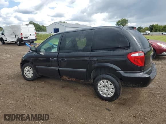 ✅ 2005 Chrysler Town & Country • VIN: 1C4GP45R85B326505 • Lot: 70260525. Wystawiony na Copart z przebiegiem 97 771 mil. Bezpłatny archiwum sprzedaży aukcyjnych z USA i szczegółowy raport historii pojazdu na DreamBid. Zdjęcie 2.