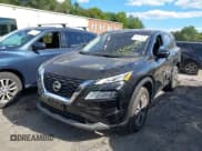 ✅ 2021 Nissan Rogue SV • VIN: JN8AT3BB8MW214494 • Lot: 43070179. Wystawiony na IAAI z przebiegiem 35 377 mil. Bezpłatny archiwum sprzedaży aukcyjnych z USA i szczegółowy raport historii pojazdu na DreamBid. Zdjęcie 17.