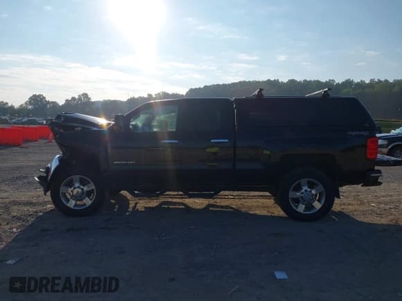 ✅ 2016 Chevrolet Silverado 2500HD Work Truck • VIN: 1GC2KUEG3GZ410099 • Лот: 43182956. Опубликован ранее на IAAI с пробегом 114 462 миль. Бесплатный доступ к архиву аукционных продаж из США и подробный отчёт об истории автомобиля на DreamBid. Изображение 13.