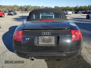 ✅ 2006 Audi TT • VIN: TRUTC28N261006519 • Lot: 83433394. Wystawiony na Copart z przebiegiem Nie podano. Bezpłatny archiwum sprzedaży aukcyjnych z USA i szczegółowy raport historii pojazdu na DreamBid. Zdjęcie 6.