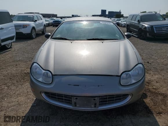 ✅ 1999 Chrysler Concorde • VIN: 2C3HD46J9XH563055 • Lot: 71525245. Wystawiony na Copart z przebiegiem 157 682 mil. Bezpłatny archiwum sprzedaży aukcyjnych z USA i szczegółowy raport historii pojazdu na DreamBid. Zdjęcie 5.