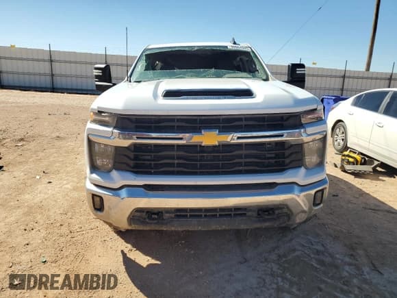 ✅ 2024 Chevrolet Silverado 2500HD LT • VIN: 1GC1YNEY5RF219605 • Лот: 90064945. Опубликован ранее на Copart с пробегом Не указан. Бесплатный доступ к архиву аукционных продаж из США и подробный отчёт об истории автомобиля на DreamBid. Изображение 5.