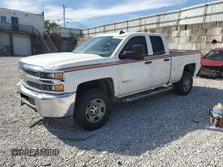 ✅ 2019 Chevrolet Silverado 2500HD Work Truck • VIN: 2GC2KREGXK1163324 • Лот: 84618005. Опубликован ранее на Copart с пробегом 151 932 миль. Бесплатный доступ к архиву аукционных продаж из США и подробный отчёт об истории автомобиля на DreamBid. Изображение 1.