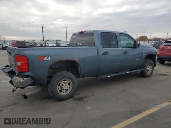 ✅ 2007 Chevrolet Silverado 2500HD 2LT • VIN: 1GCHK23607F503494 • Лот: 93263245. Опубликован ранее на Copart с пробегом 207 540 миль. Бесплатный доступ к архиву аукционных продаж из США и подробный отчёт об истории автомобиля на DreamBid. Изображение 3.