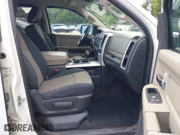 ✅ 2012 Ram 1500 Big Horn • VIN: 1C6RD7LT5CS231373 • Lot: 43147895. Wystawiony na IAAI z przebiegiem 369 104 mil. Bezpłatny archiwum sprzedaży aukcyjnych z USA i szczegółowy raport historii pojazdu na DreamBid. Zdjęcie 5.