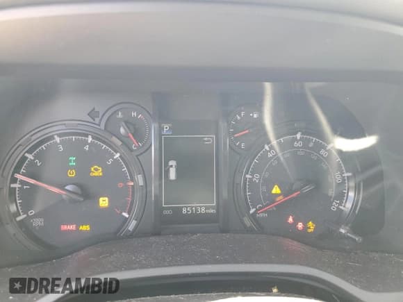 ✅ 2021 Toyota 4Runner SR5 • VIN: JTEMU5JR0M5886552 • Lot: 82254915. Listed on Copart with 85,138 mi. Free auction sales archive from the USA and detailed vehicle history report at DreamBid. Image 9.