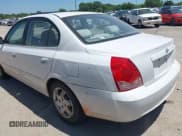 ✅ 2005 Hyundai Elantra GLS • VIN: KMHDN46D05U108408 • Lot: 42847061. Wystawiony na IAAI z przebiegiem 15 454 mil. Bezpłatny archiwum sprzedaży aukcyjnych z USA i szczegółowy raport historii pojazdu na DreamBid. Zdjęcie 3.