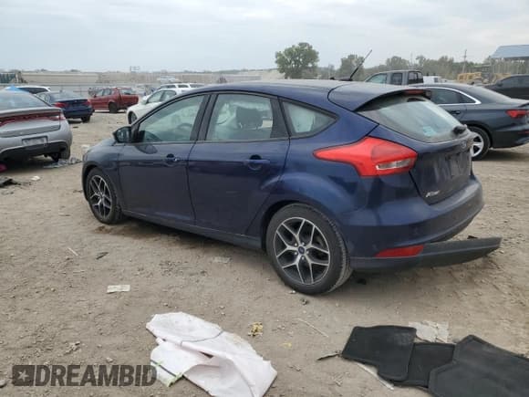 ✅ 2017 Ford Focus SEL • VIN: 1FADP3M29HL346557 • Лот: 86527905. Опубликован ранее на Copart с пробегом 40 720 миль. Бесплатный доступ к архиву аукционных продаж из США и подробный отчёт об истории автомобиля на DreamBid. Изображение 2.
