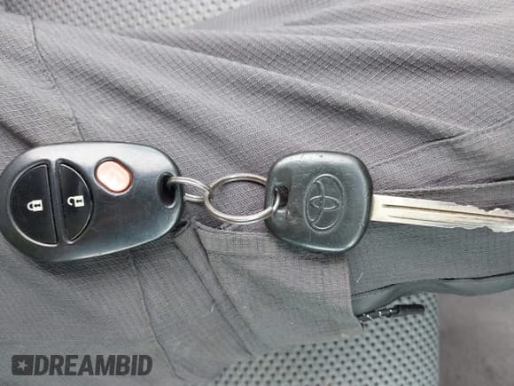 ✅ 2009 Toyota Tacoma PreRunner • VIN: 3TMKU72N29M019402 • Lot: 43317826. Wystawiony na IAAI z przebiegiem 253 532 mil. Bezpłatny archiwum sprzedaży aukcyjnych z USA i szczegółowy raport historii pojazdu na DreamBid. Zdjęcie 11.